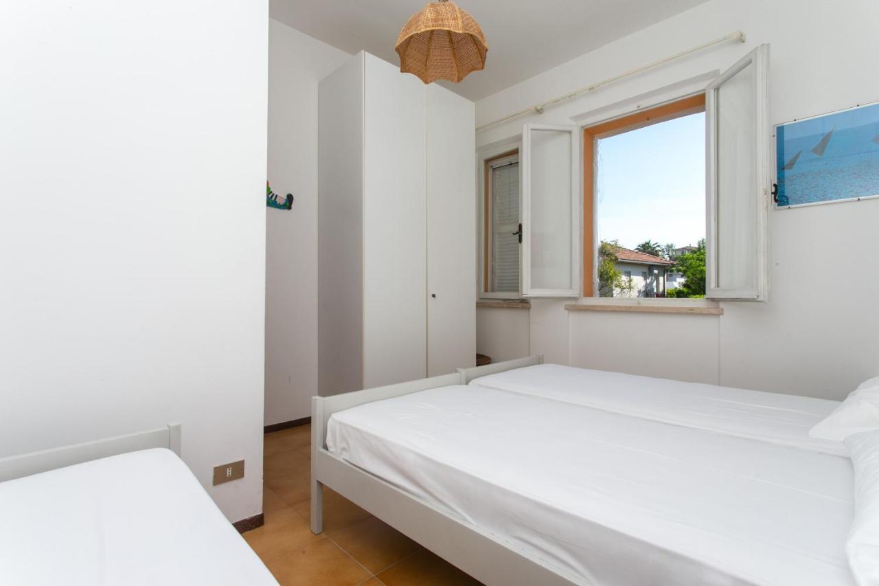 M121 - Marcelli, Trilocale Con Terrazzo A 200Mt Dal Mare Appartement Buitenkant foto